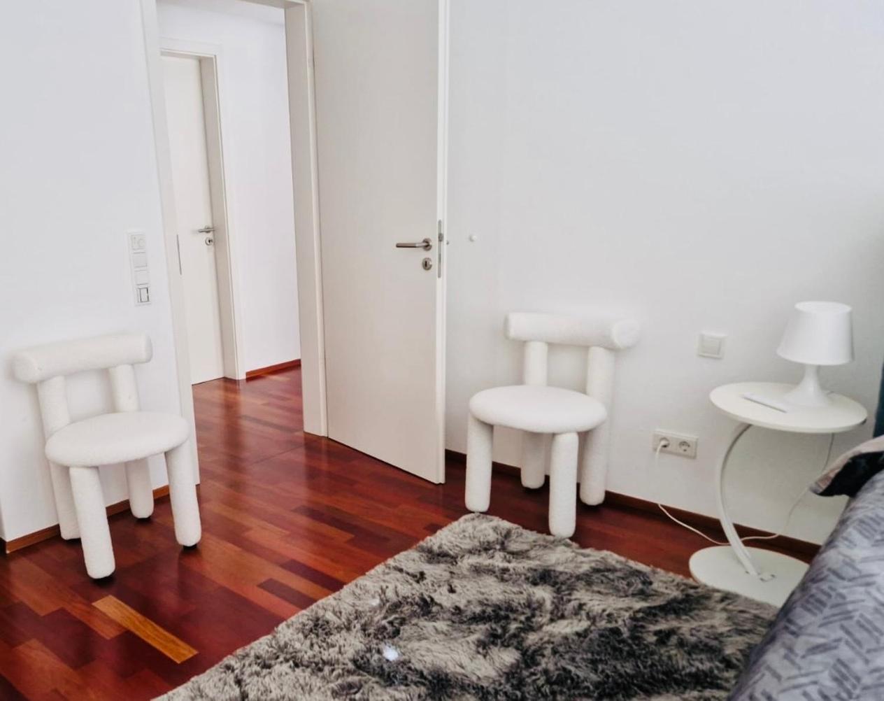 Lake View 110Sqm In/Outdoor Living Entire Apartment With 2 Bedrooms 라이헤나우 외부 사진